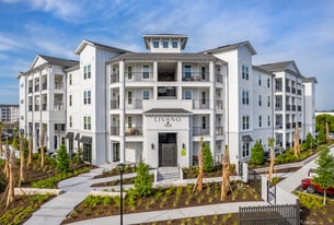 Rowan Pointe Apartments