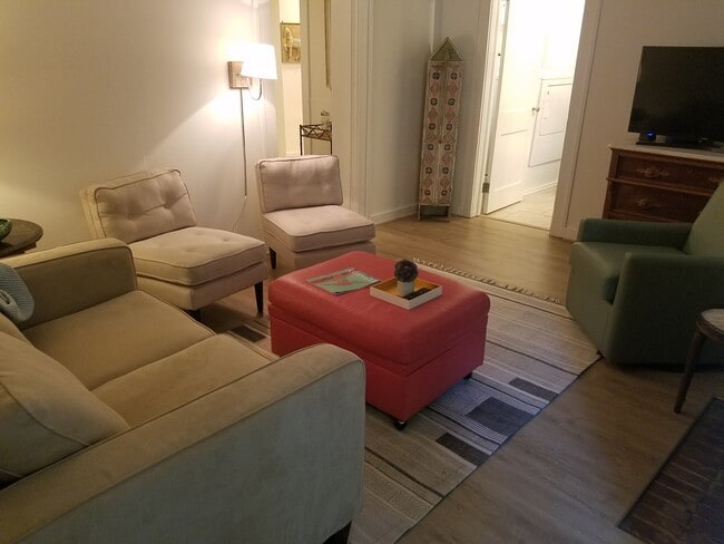 161 Melrose Ave, Unit 1