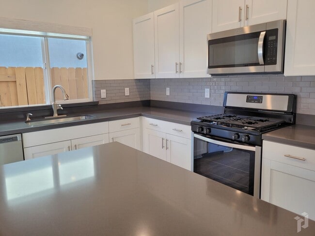 3076 Thyme Pl in Chico, CA - Building Photo - Building Photo