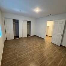 1128 Jefferson St in Bakersfield, CA - Foto de edificio - Building Photo