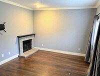 1023 Fountain View Dr photo'