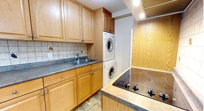 119 Main St W in Grimsby, ON - Building Photo - Building Photo