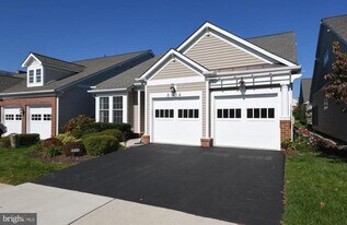 8934 Yellow Daisy Pl in Lorton, VA - Building Photo