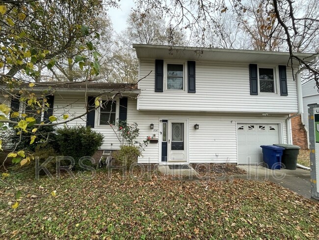 property at 826 Olive Dr