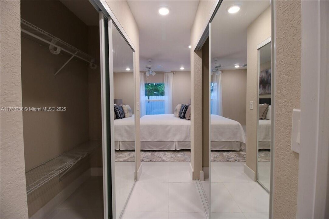 419 Lytle St in West Palm Beach, FL - Building Photo