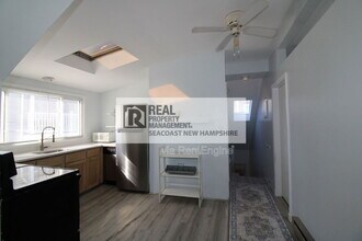 4 Ashworth Ave in Hampton, NH - Building Photo - Building Photo