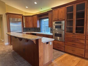 61897 Fall Creek Loop in Bend, OR - Building Photo - Building Photo