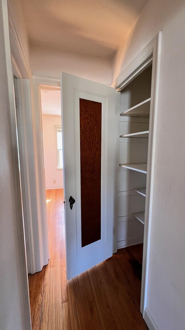 3123 Atwood Ave, Unit 3123 Atwood Ave Apt #1 in Madison, WI - Building Photo - Building Photo