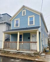 19 Center St in Plains, PA - Building Photo