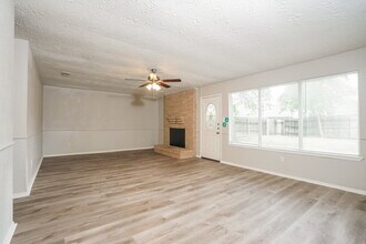 14135 Barrone Dr in Cypress, TX - Building Photo - Building Photo