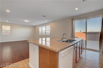 7712 Buckhorn Island Ave in Las Vegas, NV - Building Photo - Building Photo