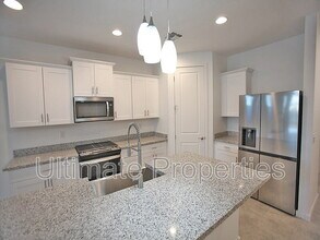 12655 W Country Club Trail in Sun City West, AZ - Building Photo - Building Photo