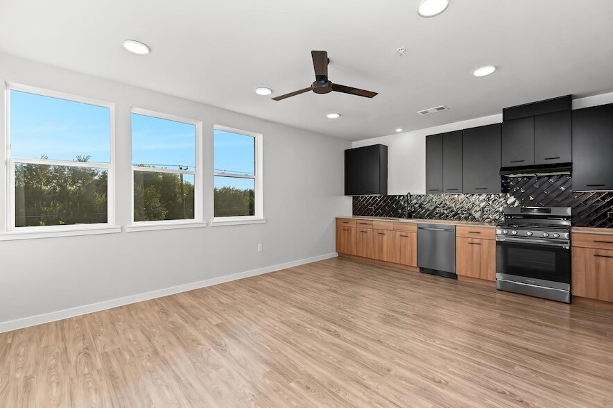 4510 Terry-O Ln, Unit 143 in Austin, TX - Building Photo