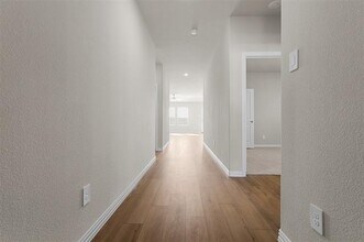 6649 Vly Lk Ln in Crowley, TX - Building Photo - Building Photo