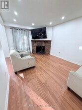 3455-3455 Caplan Crescent in Burlington, ON - Building Photo - Building Photo