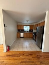 28 Delavan Pl, Unit 2 in Newark, NJ - Building Photo - Building Photo