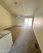 6745 Evening Star Dr in Sparks, NV - Building Photo - Building Photo