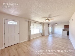 37 S Fort Ln in Layton, UT - Building Photo - Building Photo