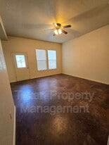 3705 Mandy Dr in Granbury, TX - Building Photo