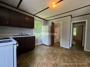 13 Kidder St in Winslow, ME - Building Photo - Building Photo