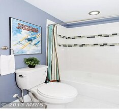 2644 N Charles St in Baltimore, MD - Foto de edificio - Building Photo