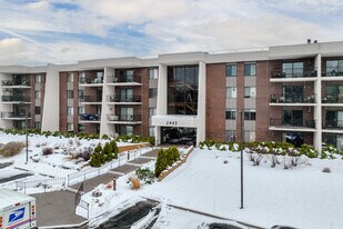Connemara Condominiums in St. Paul, MN - Building Photo