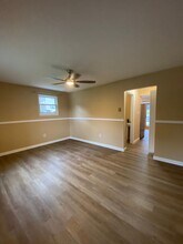 547 Staufer Ct in Mount Joy, PA - Foto de edificio - Building Photo