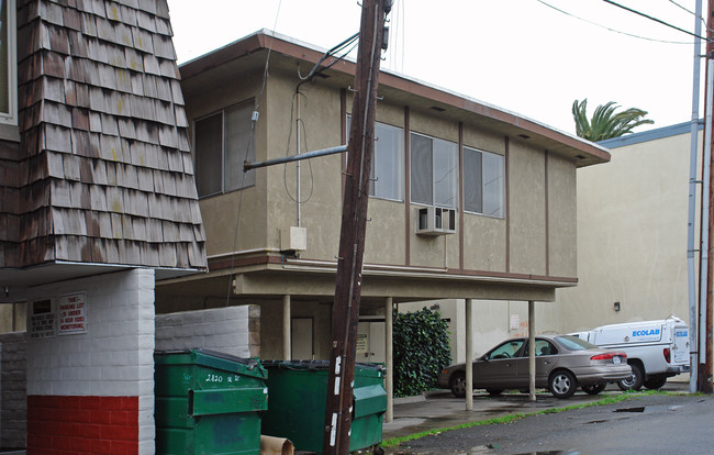 2823 U St in Sacramento, CA - Foto de edificio - Building Photo