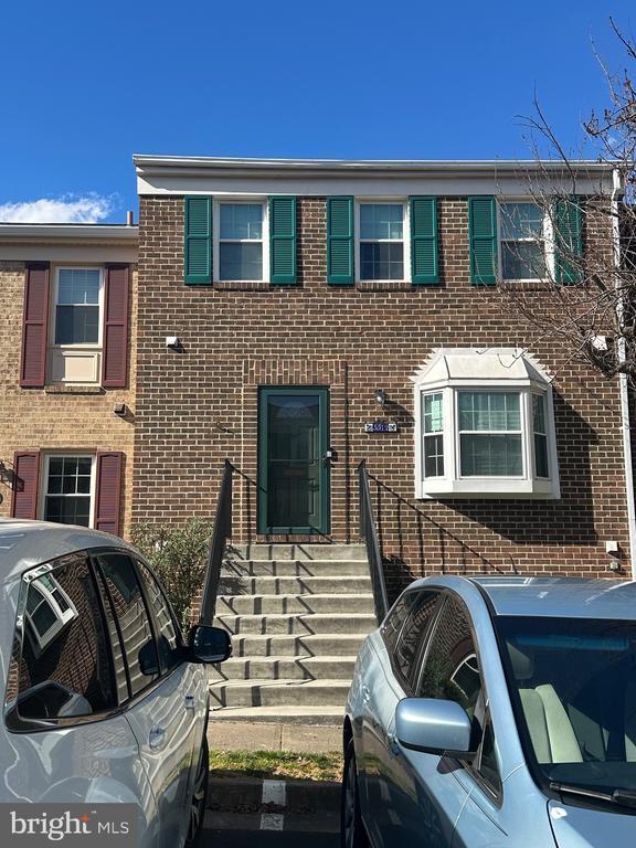 property at 5512 Winford Ct