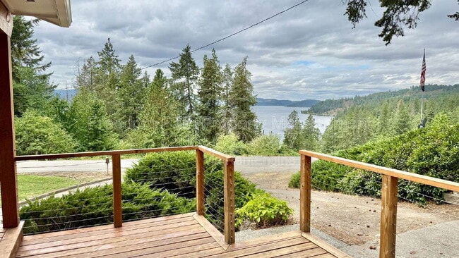 5833 E Yellowstone Trail in Coeur d'Alene, ID - Building Photo - Building Photo