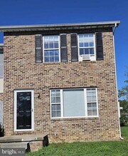 1028 Bridle Ct in Stephens City, VA - Building Photo - Building Photo