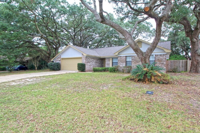 7859 Bay Meadows Dr in Pensacola, FL - Building Photo - Building Photo