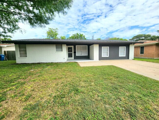 property at 1727 Austin St