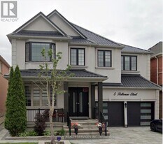 5 Rathmore St in Brampton, ON - Building Photo