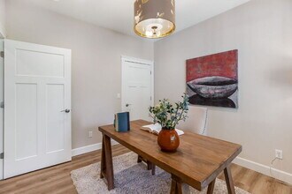 1012 NE 94th St in Seattle, WA - Building Photo - Building Photo