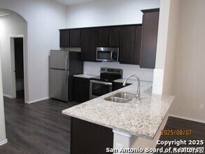 619 Heathers Wy in Seguin, TX - Building Photo - Building Photo