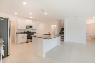 4053 84th Ct E in Palmetto, FL - Building Photo - Building Photo