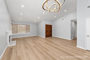 7596 Tupelo Cove in San Diego, CA - Building Photo