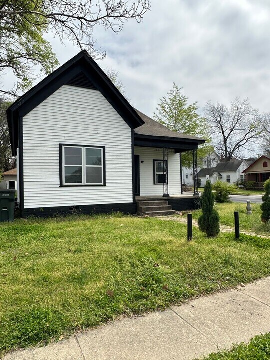 1621 S State St in Little Rock, AR - Building Photo