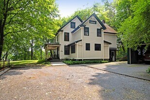 90 Indian Trl Ave in Rochester, NY - Building Photo