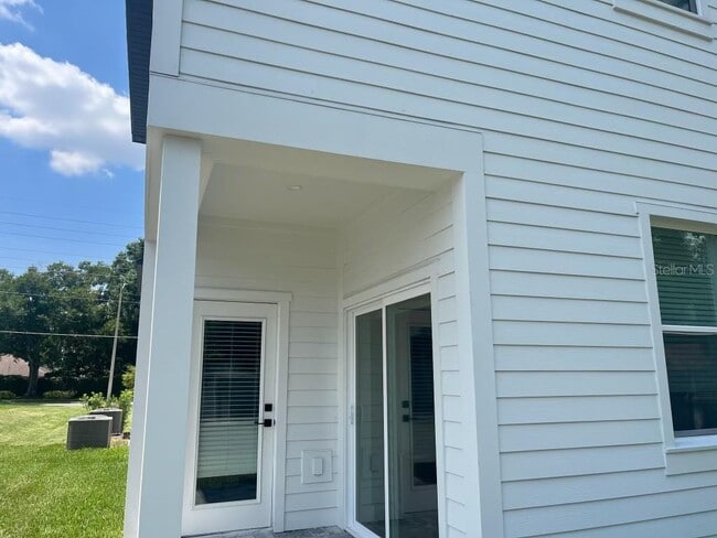 1979 Peel Ave in Orlando, FL - Building Photo - Building Photo