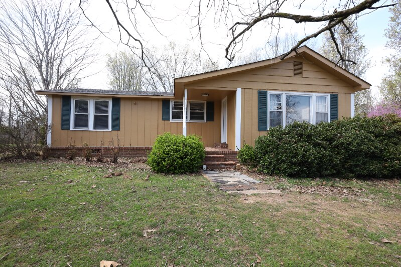 1653 Walker Ln in New Market, AL - Building Photo