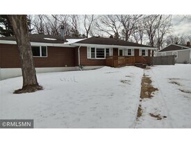 4130 Glacier Ln N in Plymouth, MN - Building Photo