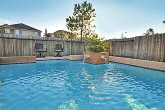 6454 Applewood Forest Dr in Katy, TX - Foto de edificio - Building Photo