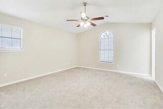 5576 Pennybrook Ct in Stone Mountain, GA - Building Photo - Building Photo