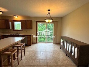 7020 Meadow Ct in Rockford, MN - Building Photo - Building Photo
