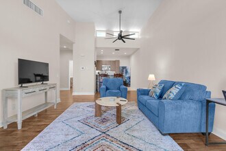 3657 Quiet Side St in Palm Springs, CA - Building Photo - Building Photo