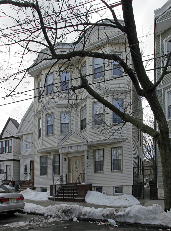 119 Clendenny Ave in Jersey City, NJ - Building Photo - Building Photo