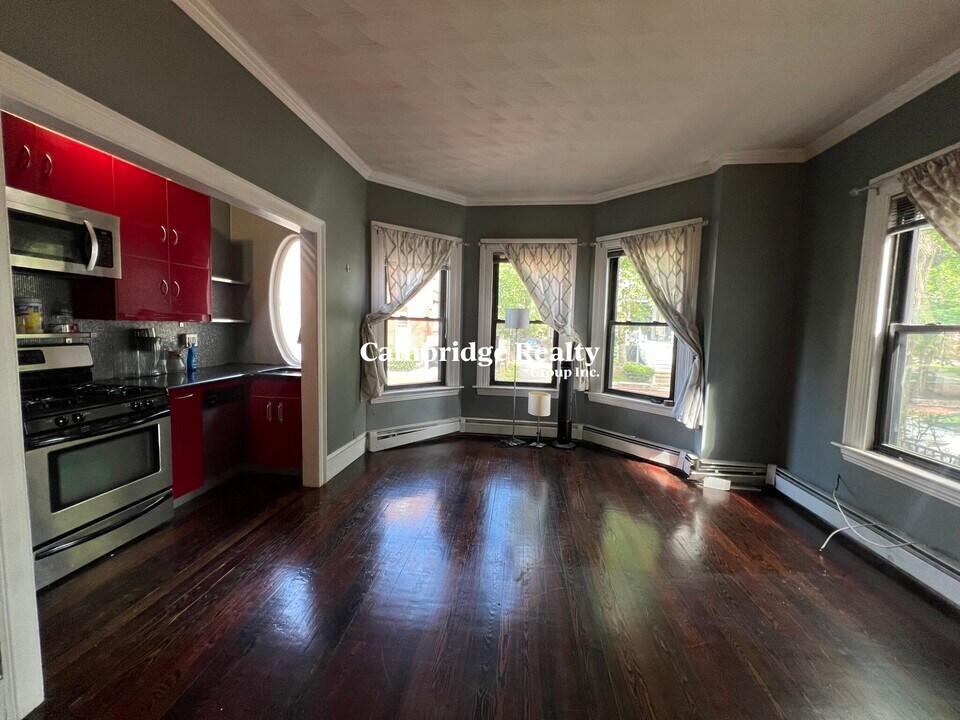 11 Trowbridge St, Unit 2A in Cambridge, MA - Foto de edificio