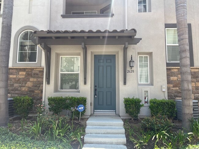 2628 Rawhide Ln